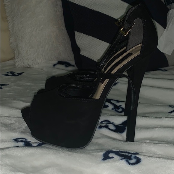 NIB Steven by Steve Madden platform heels - Picture 3 of 5